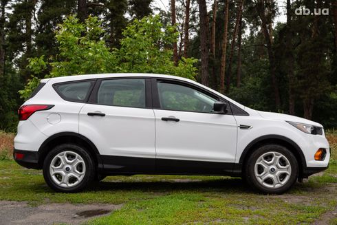 Ford Escape 2018 белый - фото 11