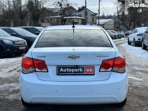 Chevrolet Cruze 2012 белый - фото 16