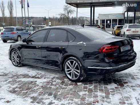 Volkswagen Passat 2017 - фото 8