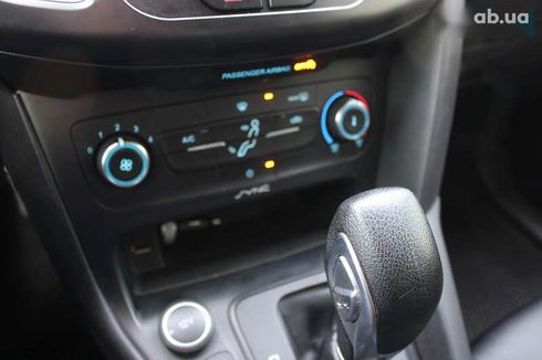 Ford Focus 2016 - фото 26