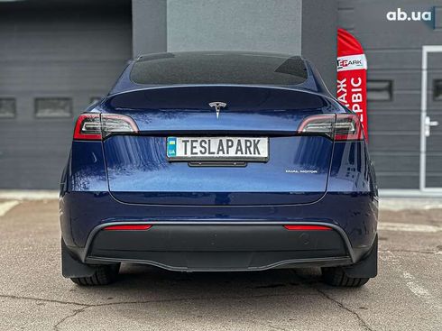 Tesla Model Y 2023 - фото 8