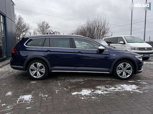 Volkswagen passat alltrack 2016 - фото 2