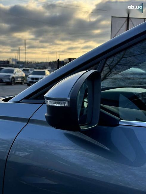 Audi Q4 e-tron 2023 - фото 8