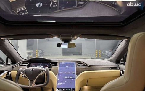 Tesla Model S 2018 - фото 12