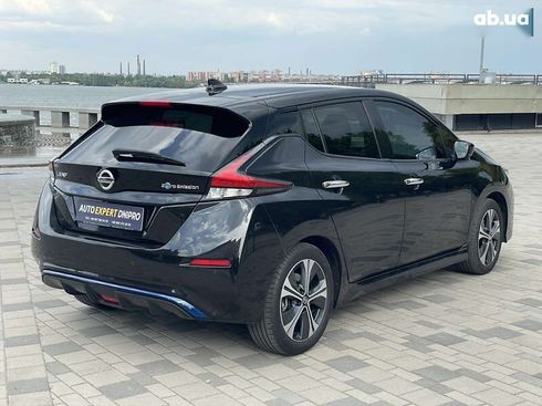 Nissan Leaf 2021 - фото 9
