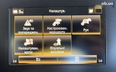 Renault Megane 2019 - фото 30