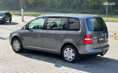 Volkswagen Touran 2004 - фото 4