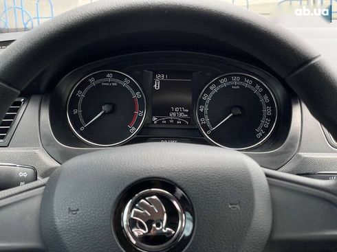 Skoda Spaceback 2018 - фото 10