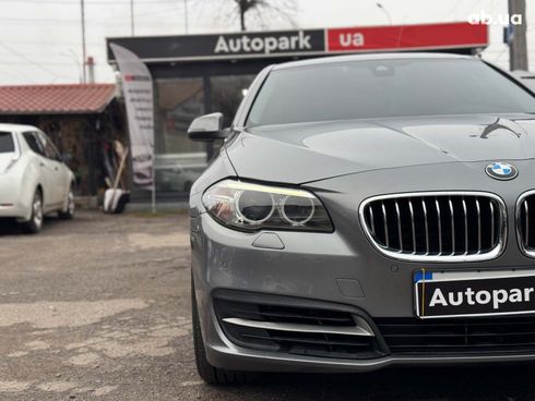 BMW 5 серия 2015 серый - фото 4