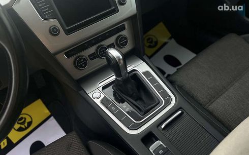 Volkswagen Passat 2015 - фото 12
