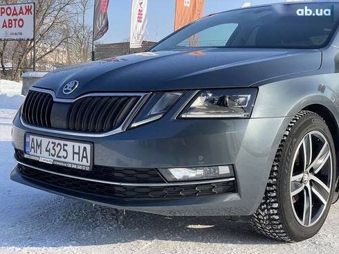Skoda Octavia 2017 - фото 10