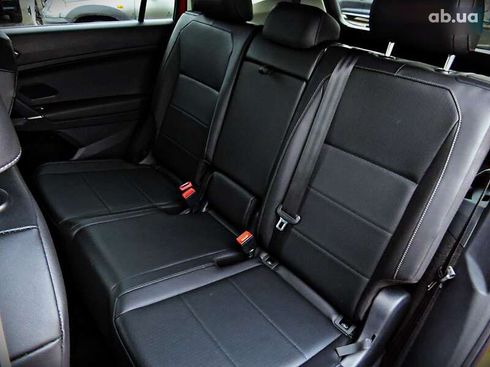 Volkswagen Tiguan 2018 - фото 18