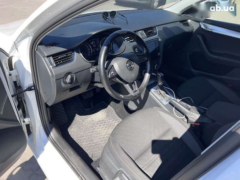 Skoda Octavia 2018 - фото 13