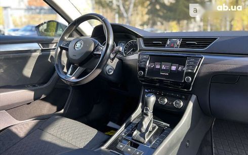 Skoda Superb 2017 - фото 10