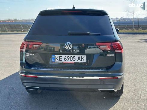 Volkswagen Tiguan 2018 - фото 28