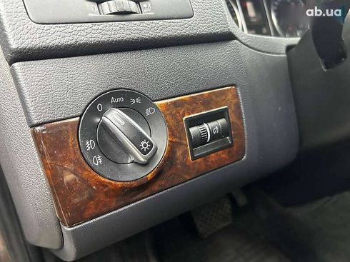 Volkswagen Multivan 2015 - фото 11