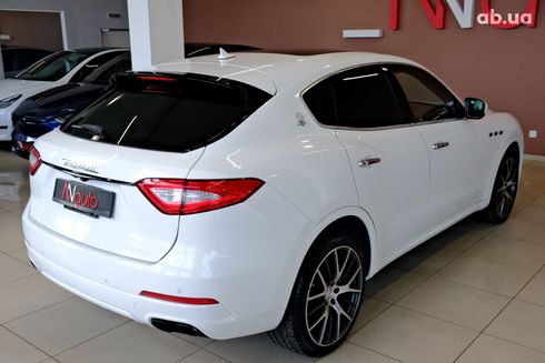 Maserati Levante 2019 белый - фото 5