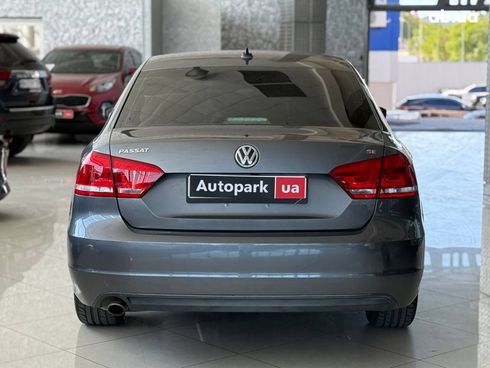 Volkswagen Passat 2013 серый - фото 6