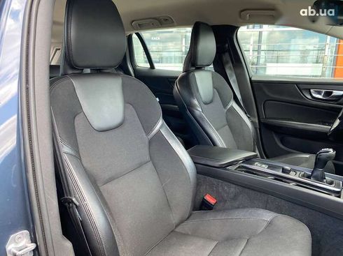 Volvo V60 2019 - фото 25