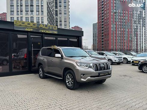 Toyota Land Cruiser Prado 2018 - фото 2