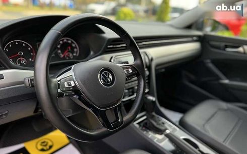 Volkswagen Passat 2020 - фото 21