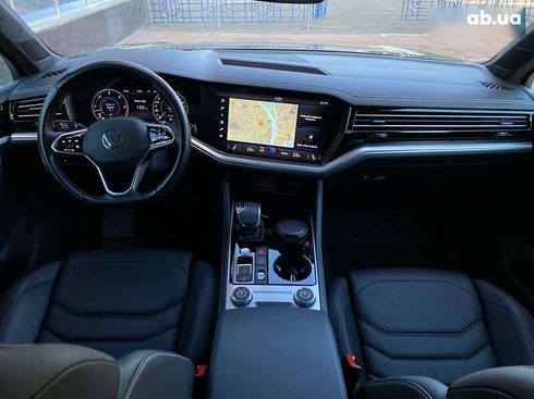 Volkswagen Touareg 2022 - фото 25