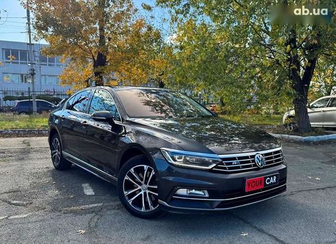 Volkswagen Passat 2019 - фото 11