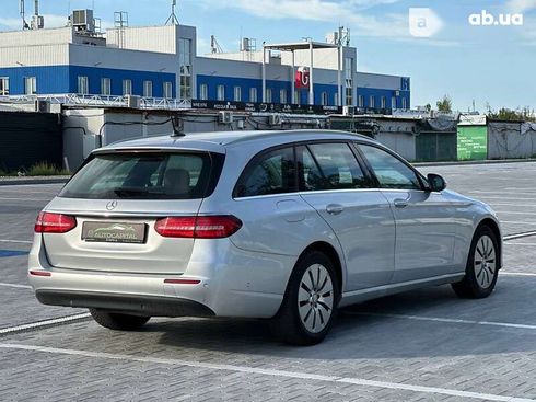 Mercedes-Benz E-Класс 2017 - фото 10