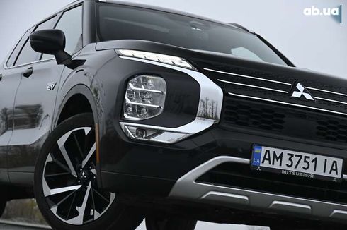 Mitsubishi Outlander 2023 - фото 4