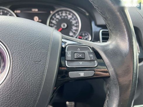 Volkswagen Touareg 2017 - фото 30