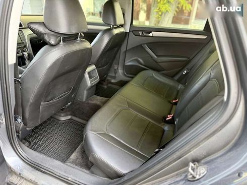 Volkswagen Passat 2014 - фото 17