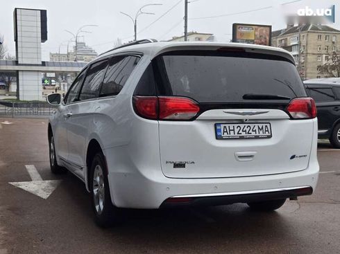 Chrysler Pacifica 2017 - фото 5