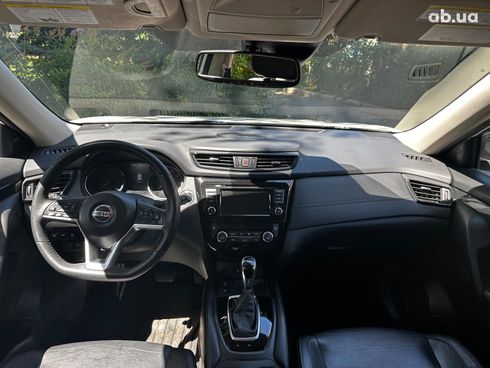 Nissan Rogue 2018 белый - фото 21
