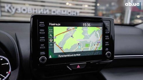 Toyota Yaris Cross 2022 - фото 22