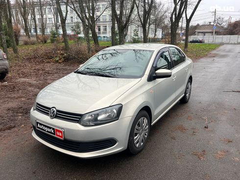 Volkswagen Polo 2013 бежевый - фото 3
