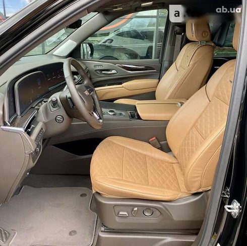 Cadillac Escalade 2021 - фото 29