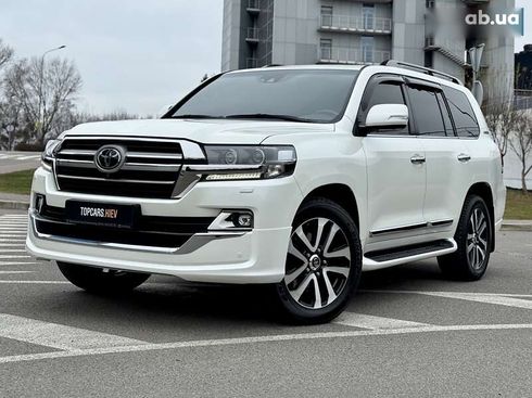 Toyota Land Cruiser 2019 - фото 3