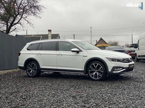 Volkswagen passat alltrack 2020 - фото 16