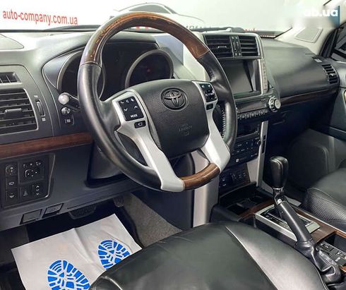 Toyota Land Cruiser Prado 2010 - фото 7