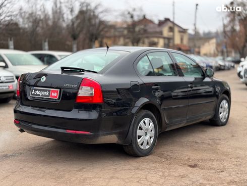 Skoda Octavia 2010 черный - фото 12