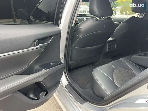 Toyota Camry 2018 - фото 30