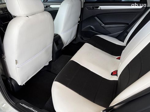 Volkswagen Passat 2016 белый - фото 7