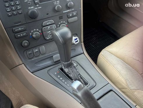 Volvo V70 2002 серый - фото 22