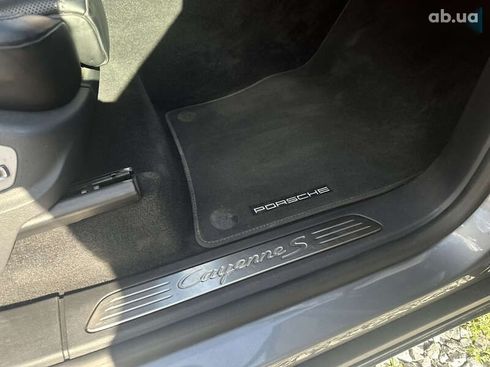 Porsche Cayenne 2017 - фото 22