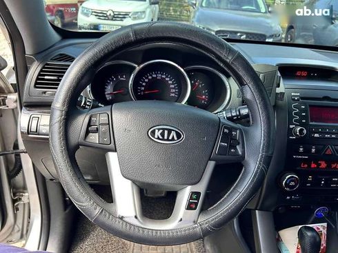 Kia Sorento 2011 - фото 17
