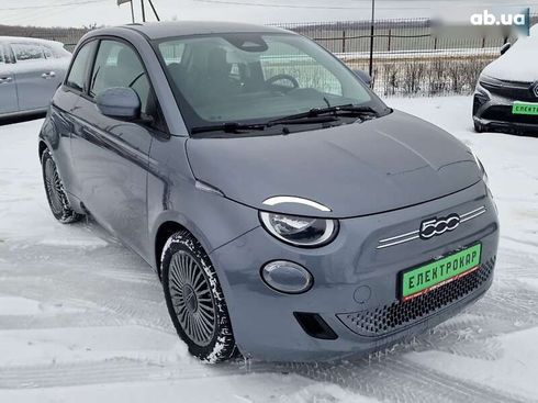Fiat 500E 2022 - фото 2