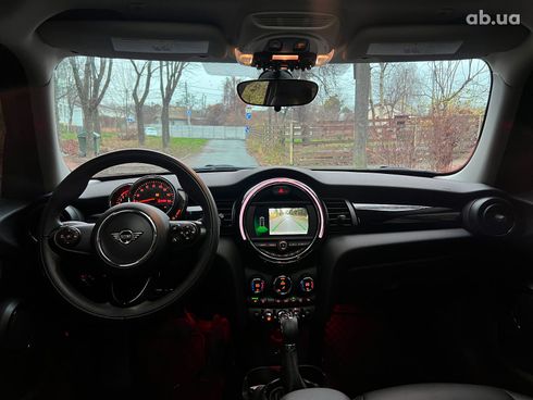 MINI Hatch 2019 бежевый - фото 61