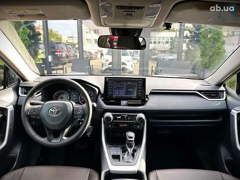 Toyota RAV4 2022 - фото 29