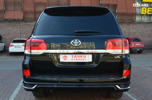 Toyota Land Cruiser 2021 черный - фото 5