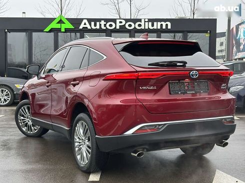 Toyota Venza 2021 - фото 11